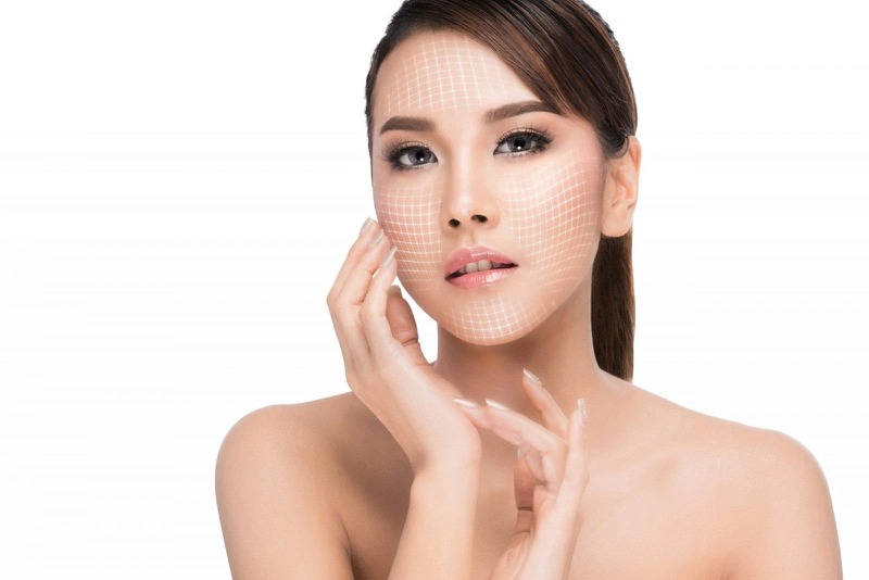 Phẫu thuật căng da mặt SMAS có nguy hiểm không?